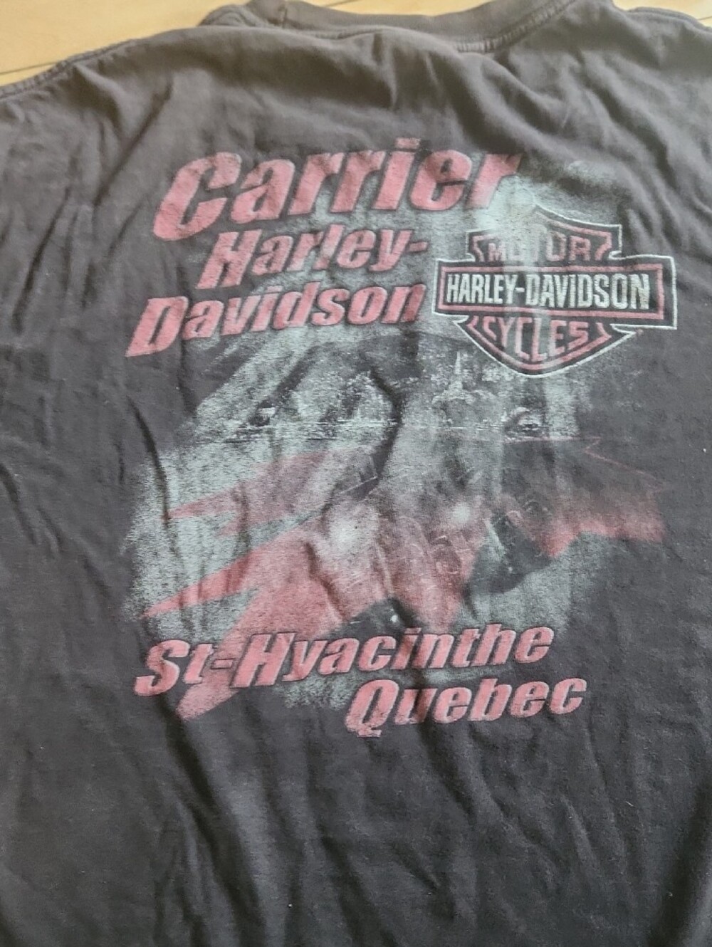 Harley-Davidson Black Tee with Red Pin-Up Graphic - Picture 12 of 12
